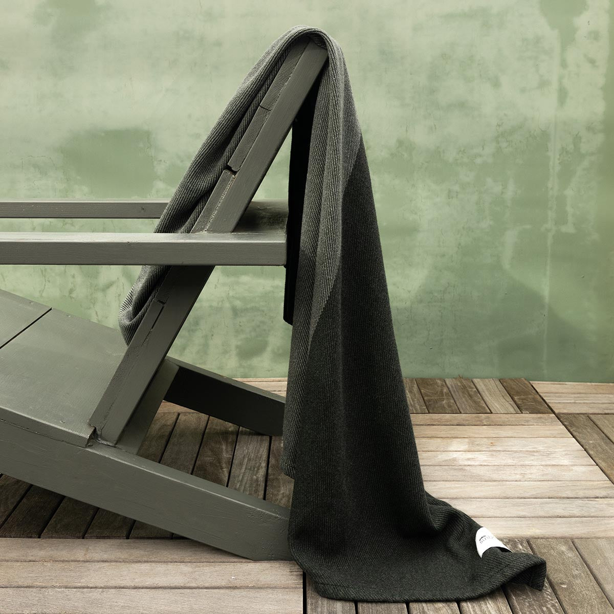 Sunbrella® Heirloom Indoor Outdoor Throw - SPLIT MOSS
