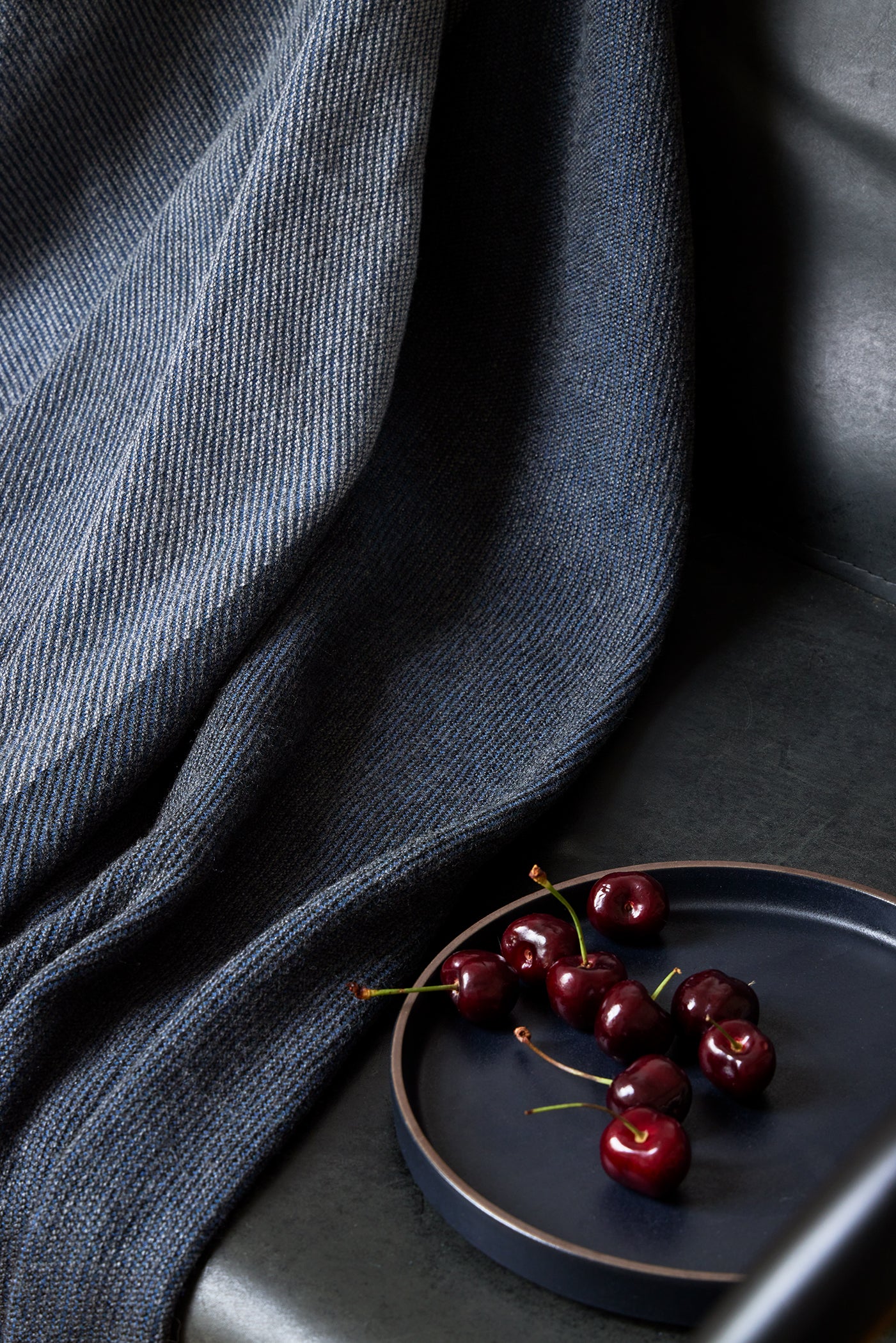 Sunbrella® Heirloom Indoor Outdoor Throw - SPLIT MIDNIGHT